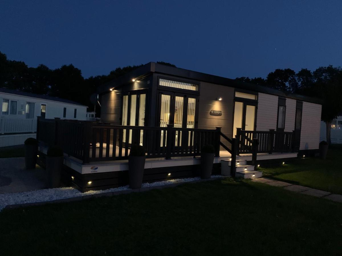 Forest Lodge Sway Екстер'єр фото