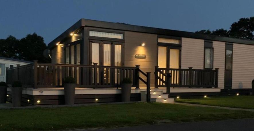 Forest Lodge Sway Екстер'єр фото